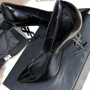 SAINT LAURENT PATENT LEATHER PUMPS